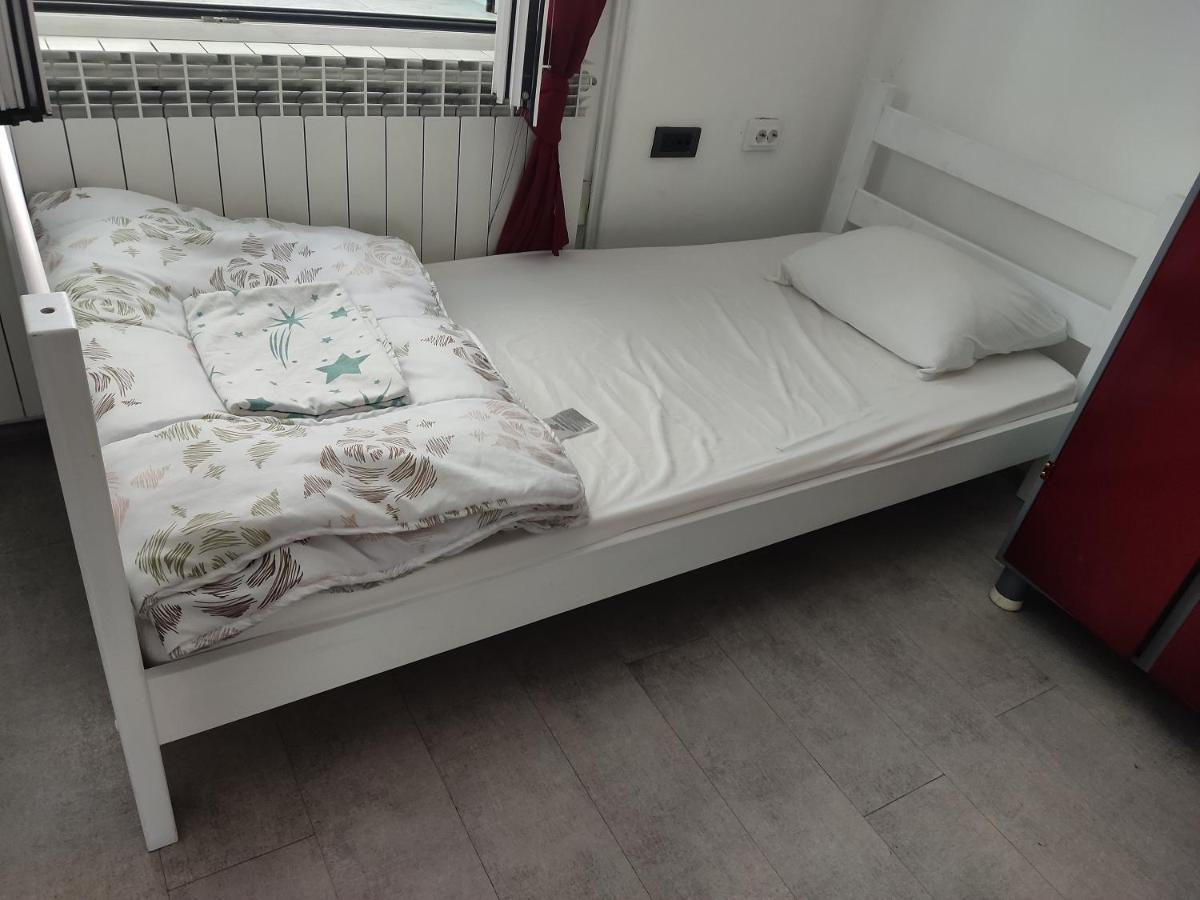 River Hostel Belgrád Kültér fotó