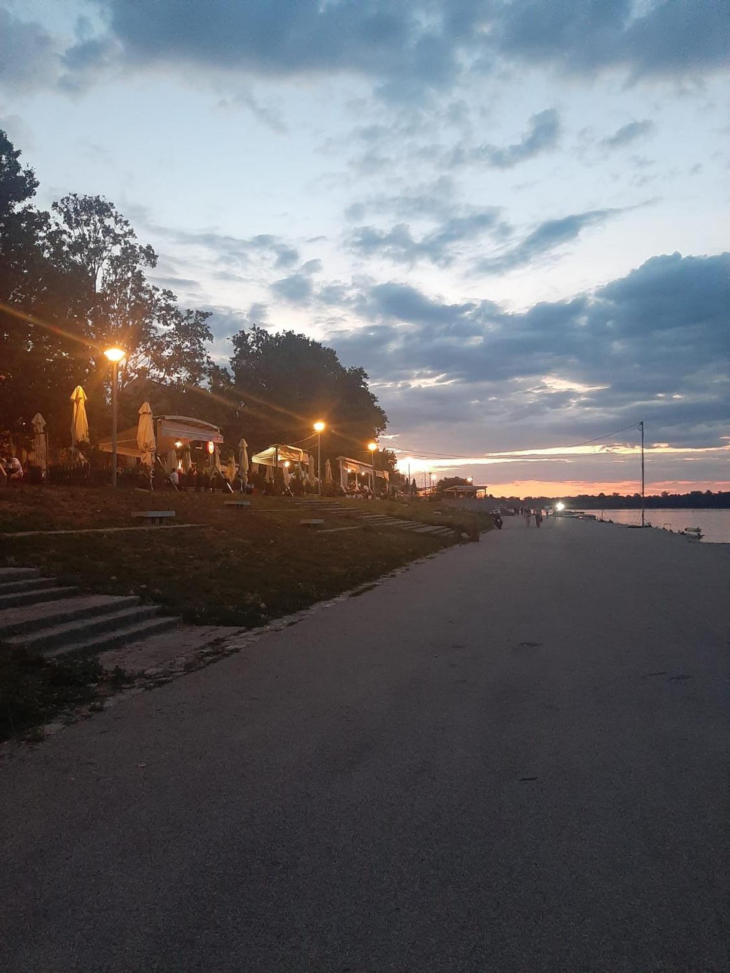 River Hostel Belgrád Kültér fotó